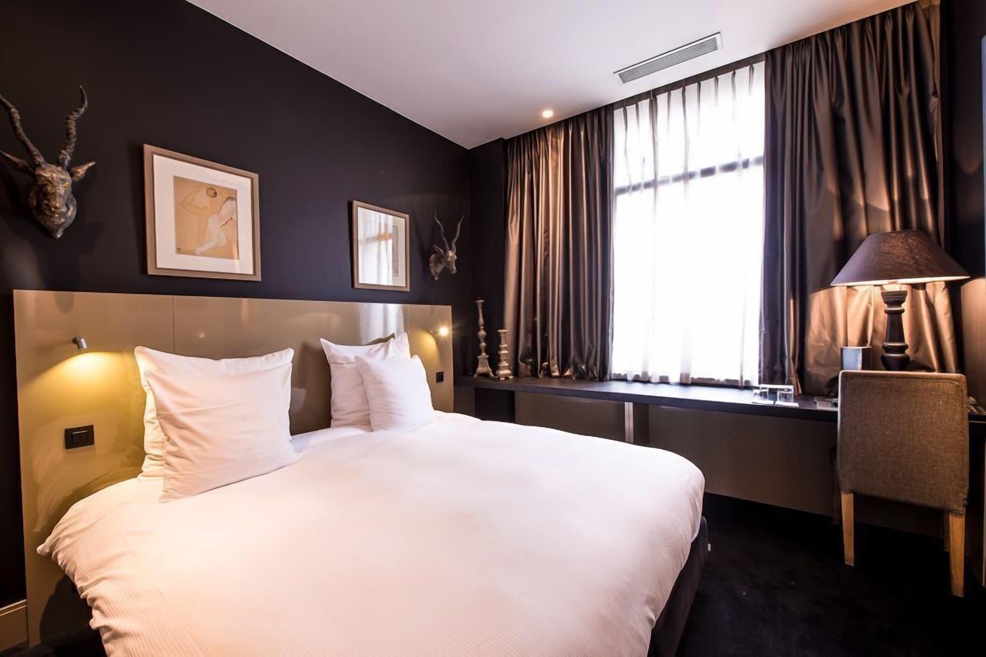 Hotel Les Nuits Antwerpen Bagian luar foto