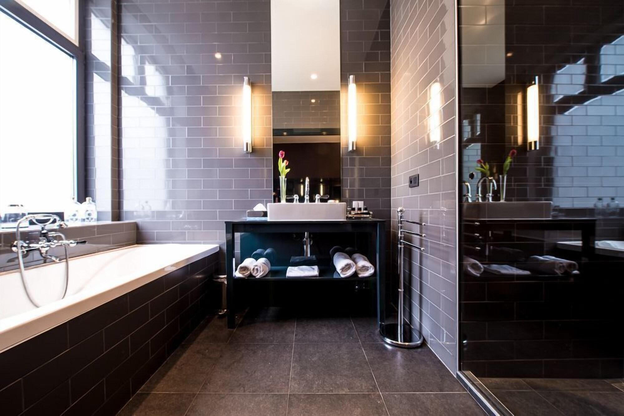 Hotel Les Nuits Antwerpen Bagian luar foto