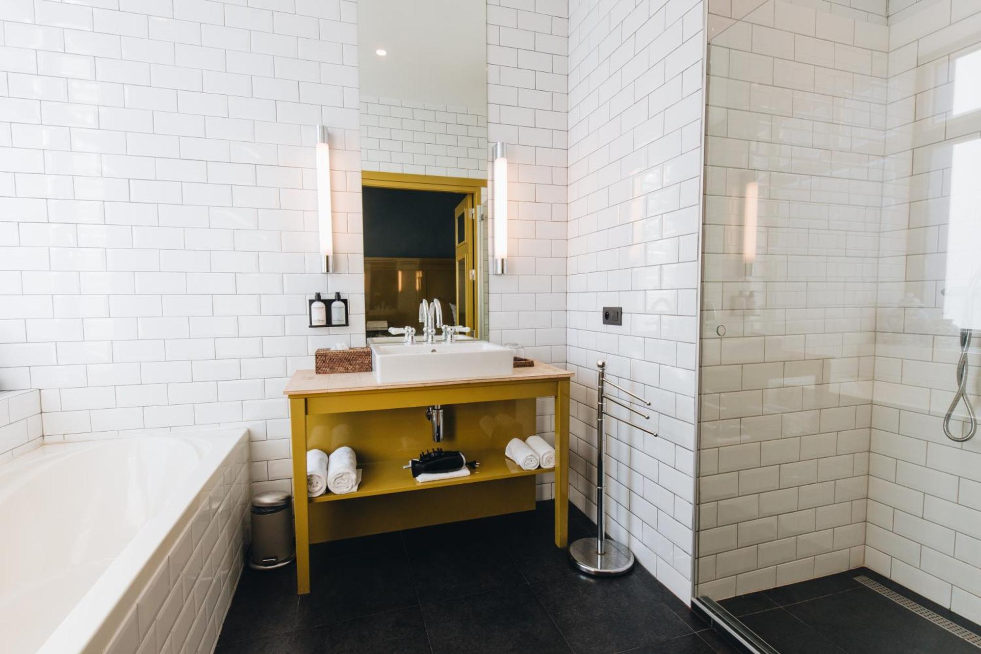 Hotel Les Nuits Antwerpen Bagian luar foto