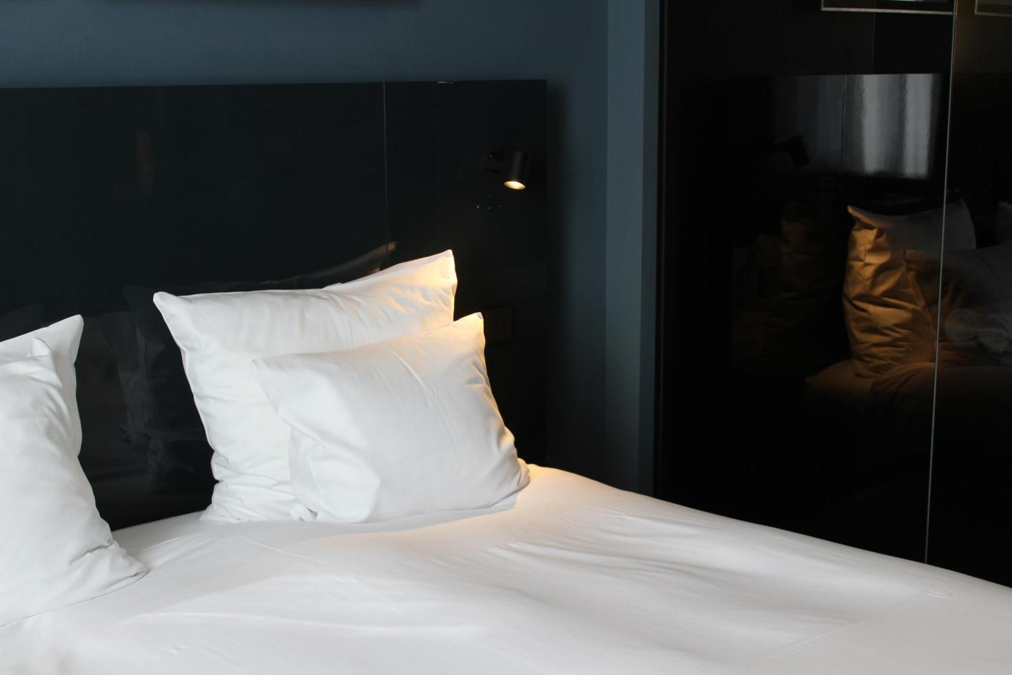 Hotel Les Nuits Antwerpen Bagian luar foto