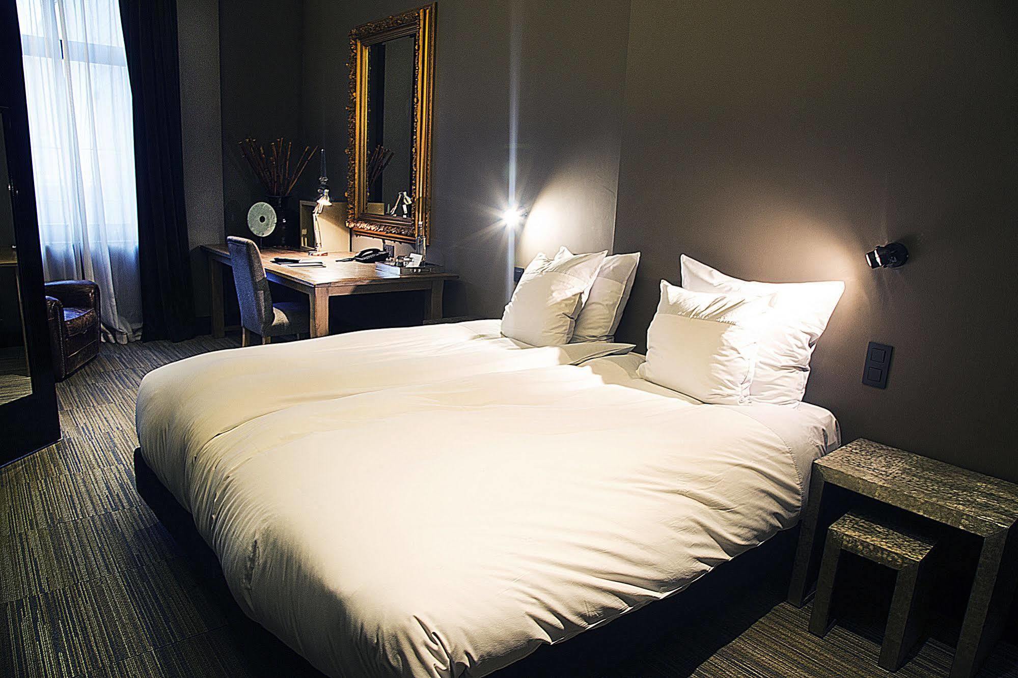 Hotel Les Nuits Antwerpen Bagian luar foto